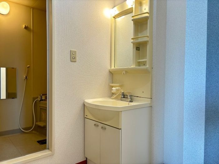 セジュールよあけの洗面所|忙しい朝にもうれしい独立洗面台付き