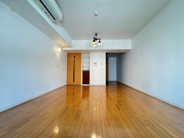 グランコピエ浅草雷門の居間・リビング