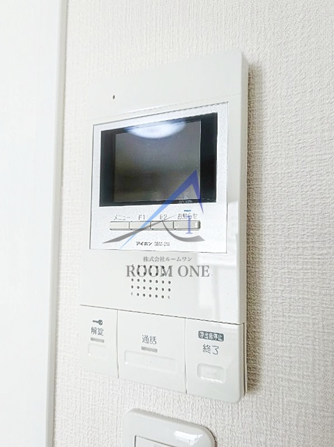 長崎清水レジデンスのセキュリティ|モニター付きインターホンです。