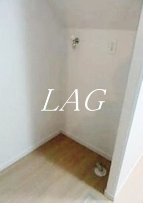 【設備】 | ヴィラヴェール太子堂 | 室内洗濯機置き場です。