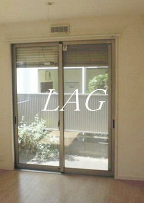 【居間・リビング】 | ヴィラヴェール太子堂 | 洋室のお部屋です。