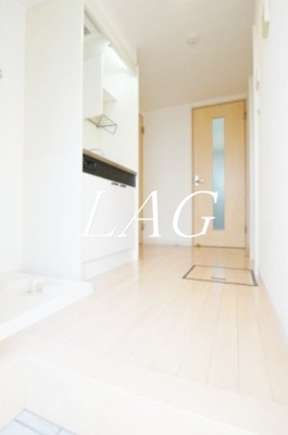 【玄関】 | バーミープレイス都立大学 | 玄関です。