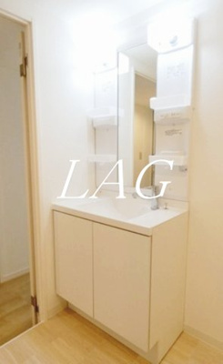 【洗面所】 | ユニハイム目黒 | 独立洗面台です。