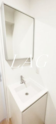 【洗面所】 | PremiumHills目黒 | 独立洗面台です。