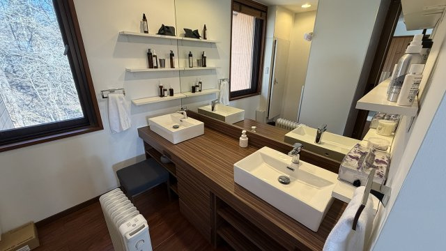 旧軽井沢倶楽部 遊び心満載の間取りの中古戸建の洗面所