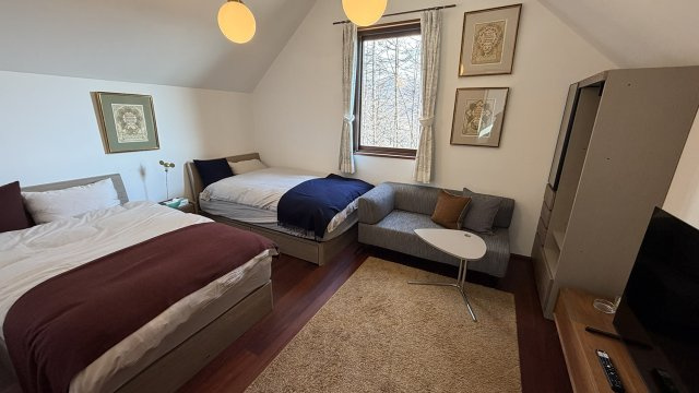 【動画付き】旧軽井沢倶楽部 遊び心満載の間取りの中古戸建の洋室|2Fゲストルーム