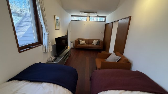 【動画付き】旧軽井沢倶楽部 遊び心満載の間取りの中古戸建の洋室|2Fゲストルームその2