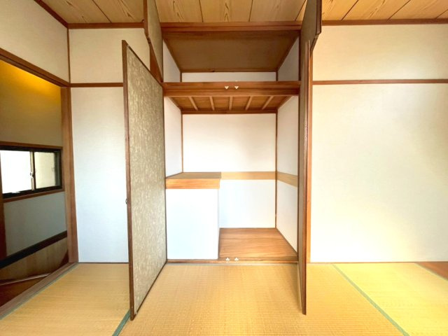 須磨寺町4丁目貸戸建の収納|便利な収納スペースです