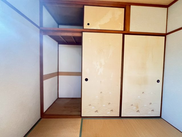 須磨寺町4丁目貸戸建の収納