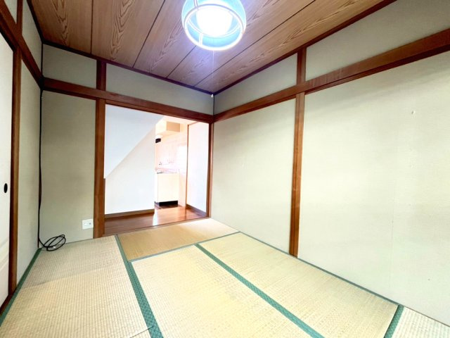 須磨寺町4丁目貸戸建の和室|和室です