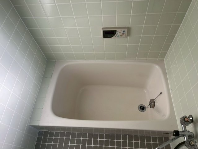 須磨寺町4丁目貸戸建の浴室