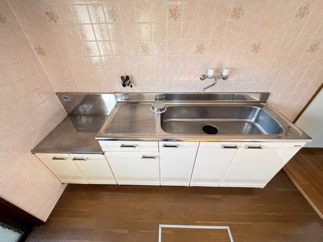 須磨寺町4丁目貸戸建のキッチン