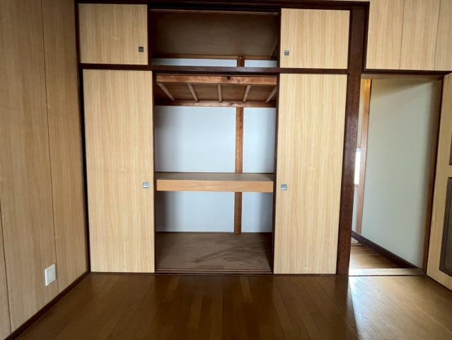 須磨寺町4丁目貸戸建の収納