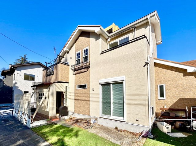 【中古戸建】伊勢崎市中央町の間取り|■外観｜土日のご見学はもちろん、平日・夜間のご案内も大歓迎です♪「今から見たい」や「仕事終わりに見たい」にもご対応できますのでお気軽にお問い合わせください♪