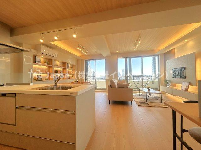 エルフィーノ浅草の居間・リビング