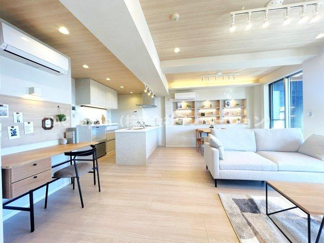 エルフィーノ浅草の居間・リビング