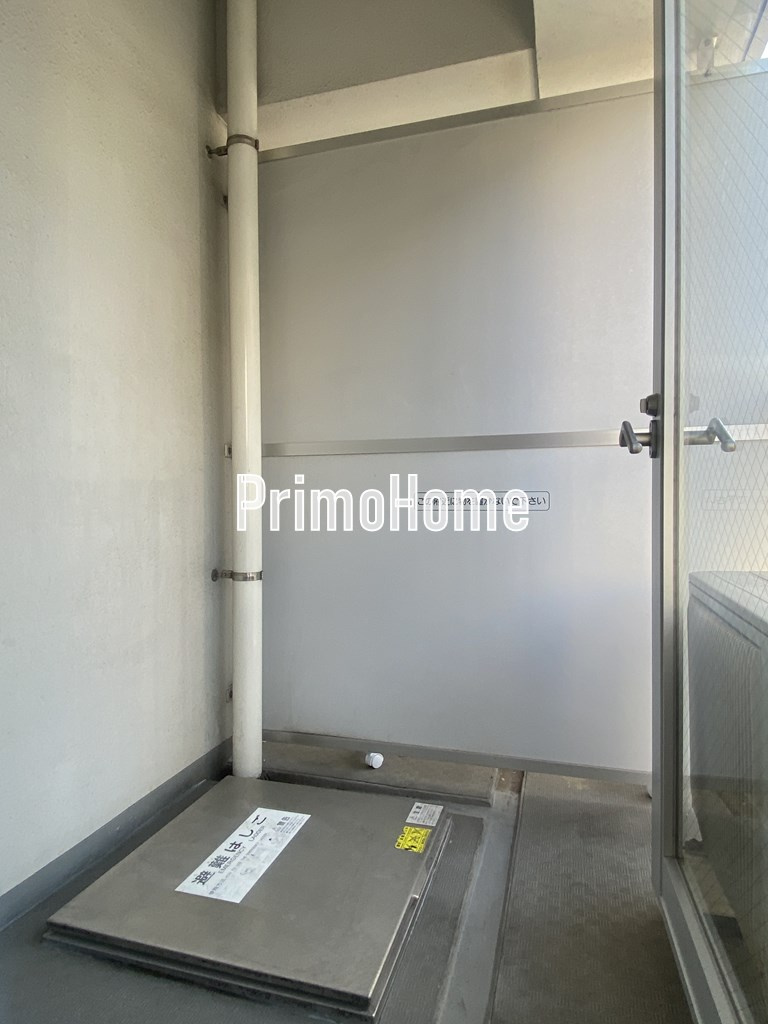 プレール・ドゥーク神田のバルコニー