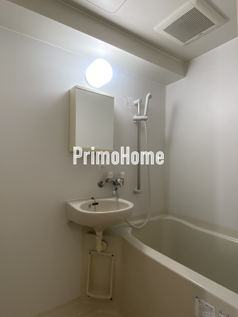 プレール・ドゥーク神田の浴室