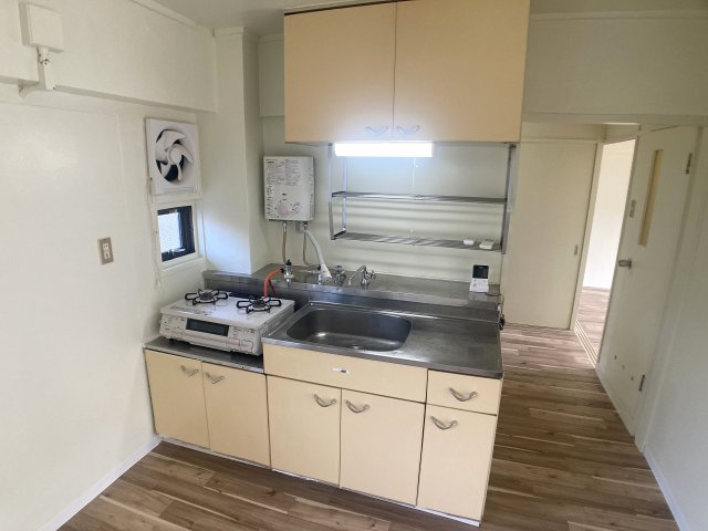 ビレッジハウス鈴蘭台1号棟のキッチン|2口コンロ設置のガスキッチンタイプ