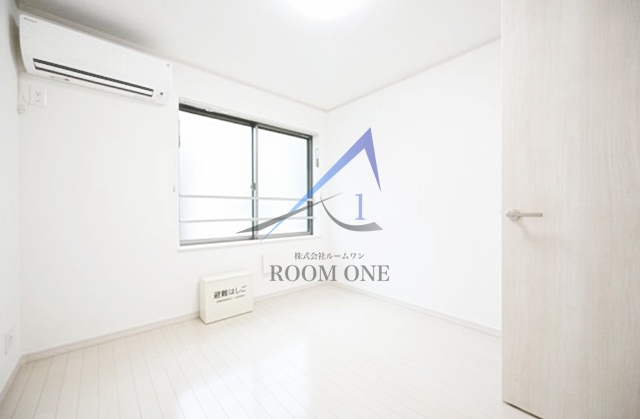 サザンロード北千住の居間・リビング|洋室のお部屋です。