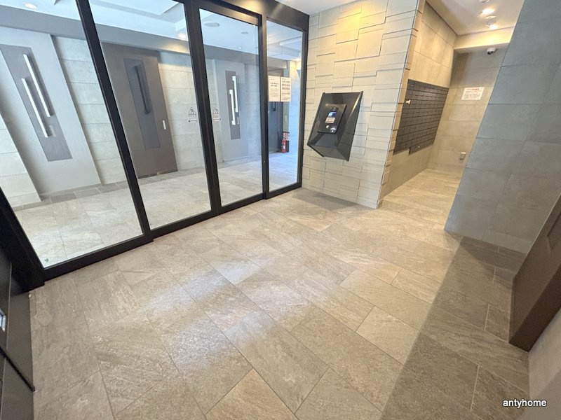 プレサンス四天王寺前夕陽ヶ丘ヴィリード　仲介手数料無料のロビー