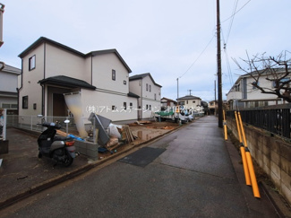 【前面道路含む現地写真】