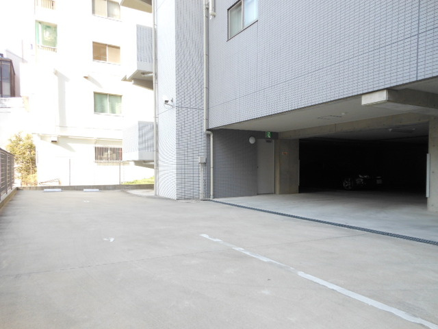 Ｇｒａｎｃｅ　Ｋｏｔｏｂｕｋｉの駐車場|駐車場