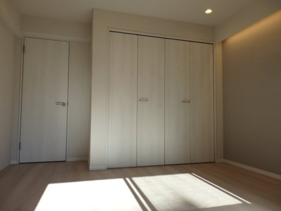 【洋室】 | セントラル三田