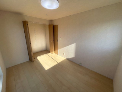 【洋室】 | 笠間市美原4LDK中古住宅