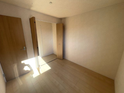 【洋室】 | 笠間市美原4LDK中古住宅