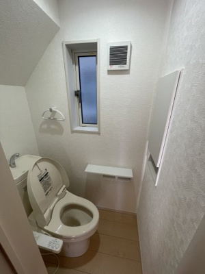 【トイレ】 | 笠間市美原4LDK中古住宅 | 一階トイレ