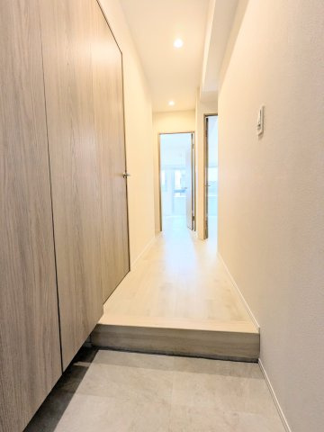 T-WOODの玄関|～収納付き玄関写真～