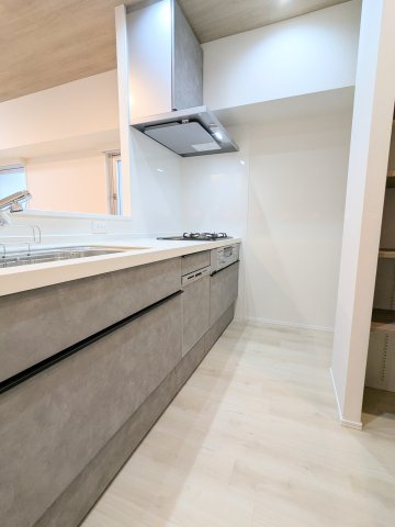 T-WOODのキッチン|～食器洗浄乾燥機付のキッチン写真～