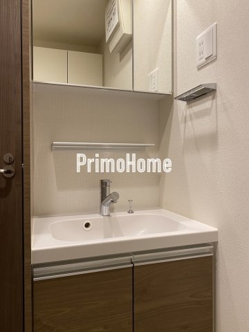 クレイシア神田淡路町の洗面所