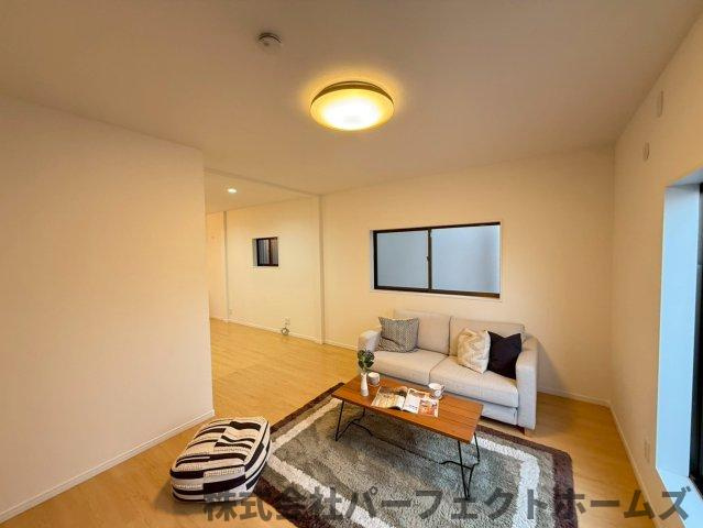 【居間・リビング】の画像