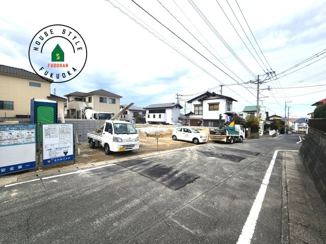 福岡市西区拾六町4丁目第1-3（3号棟）の前面道路含む現地写真|見学の時間などお気軽にお問い合わせ下さい。