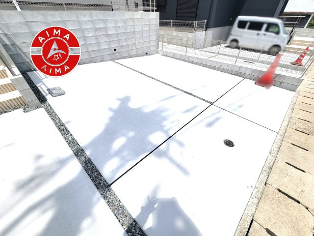 福岡市西区拾六町4丁目第1-3（3号棟）の外観|広々した駐車場になります。