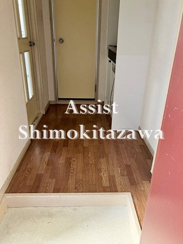 レオパレス大原の玄関