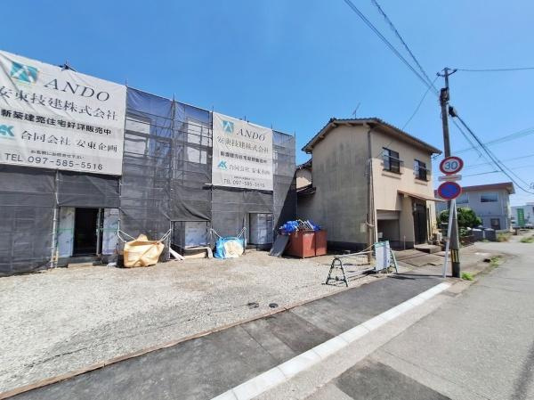 AG-HOUSE　花津留　B棟の前面道路含む現地写真|前面道路含む現地(2026年4月撮影)
