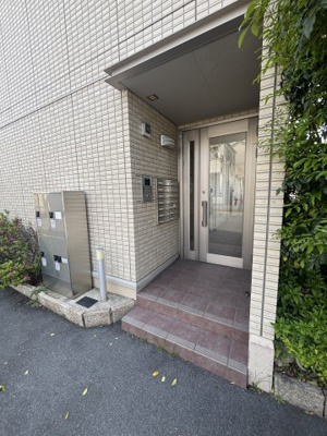 【エントランス】 | プレミール北信太