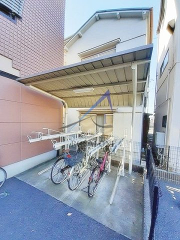 カリーナのその他共用部分|駐輪場です。