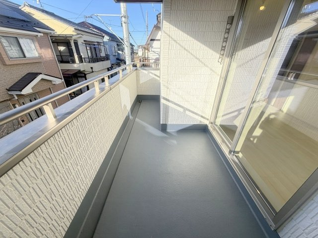 三郷市幸房　新築戸建　全1棟のバルコニー|2階のバルコニーです。