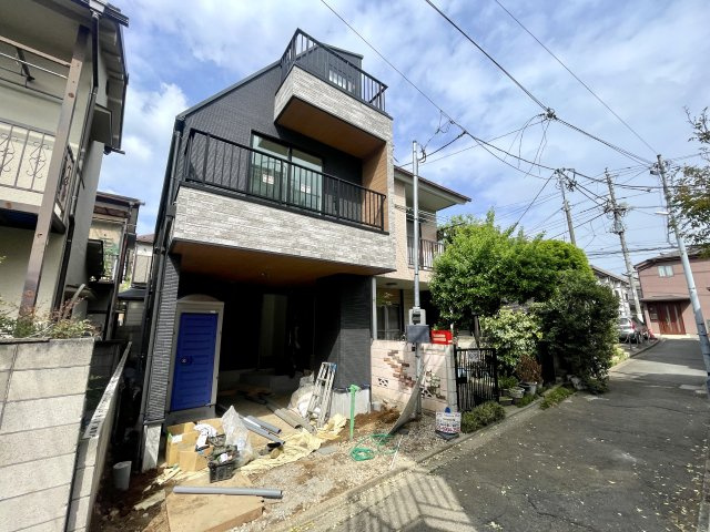 【前面道路含む現地写真】 | 中野区江古田2丁目　新築戸建 | ◇見学予約受付中です◇