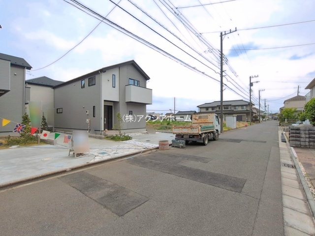 所沢市東狭山ケ丘3丁目・全5棟　新築一戸建　4号棟の前面道路含む現地写真|2026年4月24日撮影