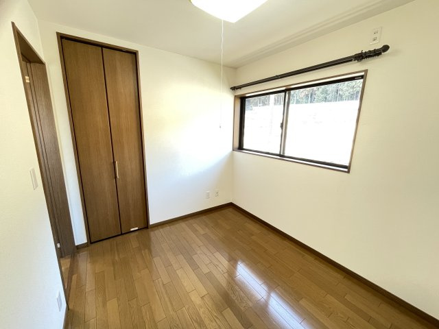 藤岡市鬼石　中古1200の洋室