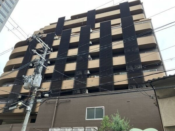 インプルーブ天六の外観