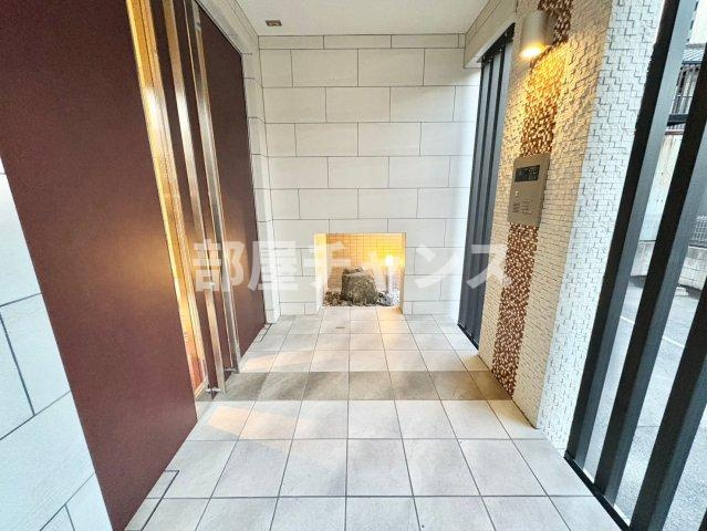 アスピラシオン名駅のエントランス