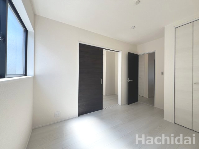 高浜市呉竹町7丁目　新築分譲住宅＜1号棟＞の洋室