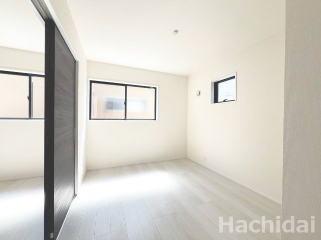 高浜市呉竹町7丁目　新築分譲住宅＜1号棟＞の洋室