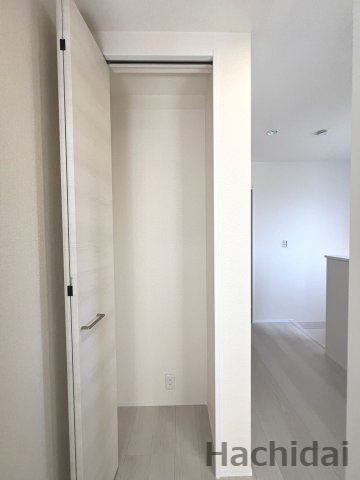 高浜市呉竹町7丁目　新築分譲住宅＜1号棟＞の収納